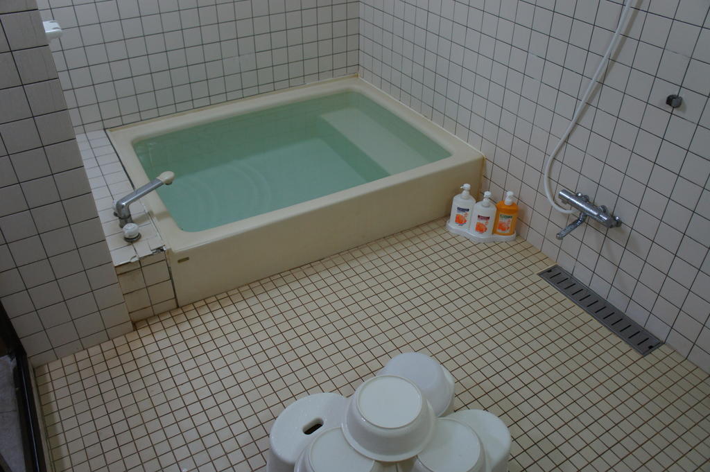 Miyoshiya Ryokan Tanabe Exteriör bild